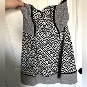 Black and white patterned mini dress. Size L.